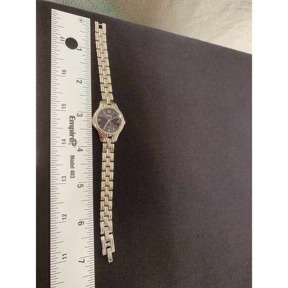 Carriage Ladies WR 30M Analog Watch 7" Sliver Tone Metal NEW Battery - Picture 3 of 4